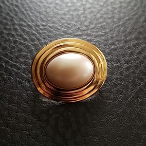 Elegant Gold and Cream Brooch
